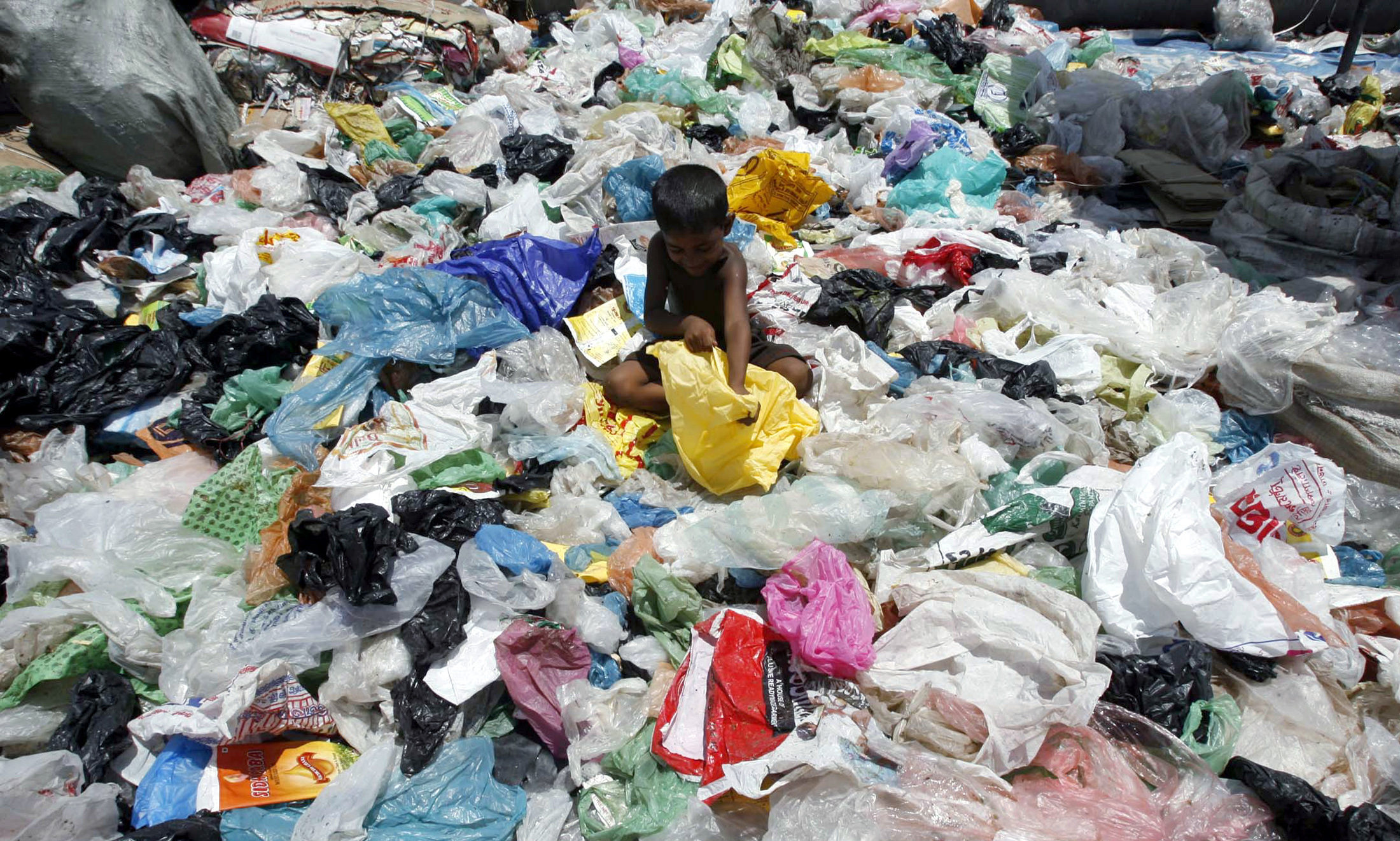 'Clean India' Ignores Ragpickers Who Work For Little Money & No Rights