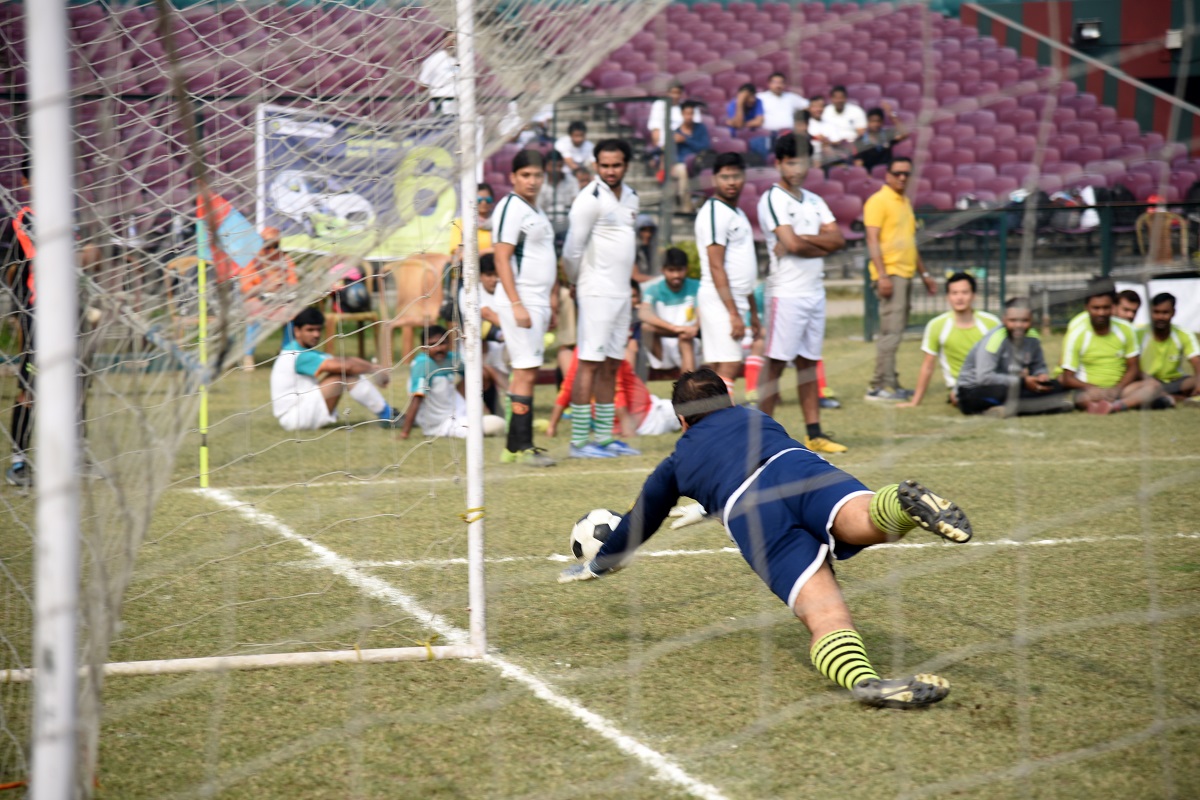 When Corporates In Kolkata Played Football For CRY Youth Ki Awaaz